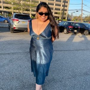 It hurts to part with this dress !!